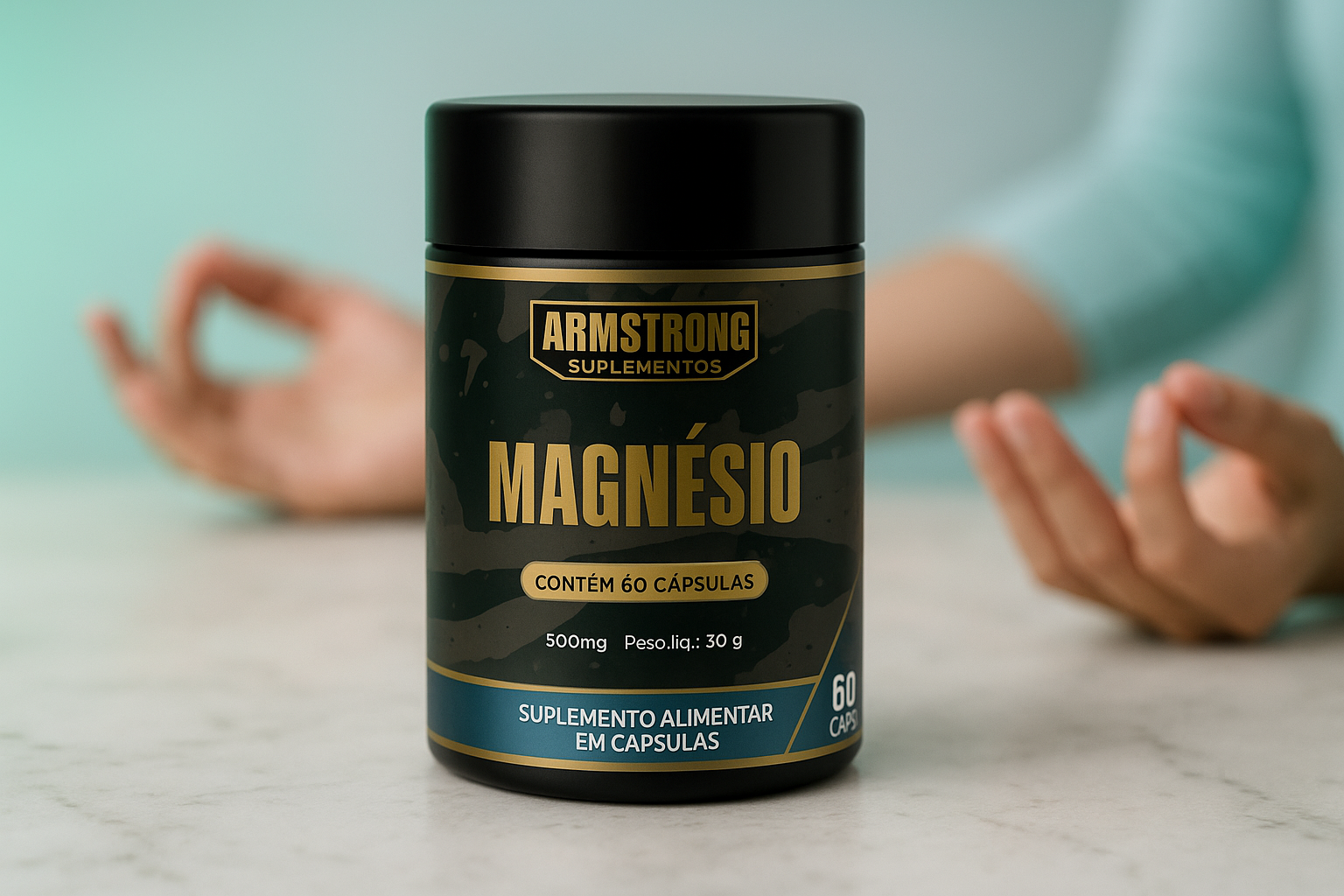 Pote Armstrong Magnesio em ambiente zen com luz azul esverdeada suave e maos em posicao de meditacao ao fundo desfocado